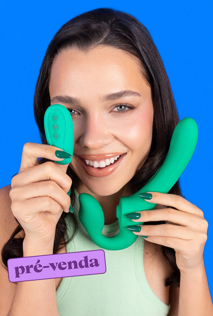 Strapless DUO 3 Dildo Duplo Vibratório com Sugador Clitoriano Pré-venda