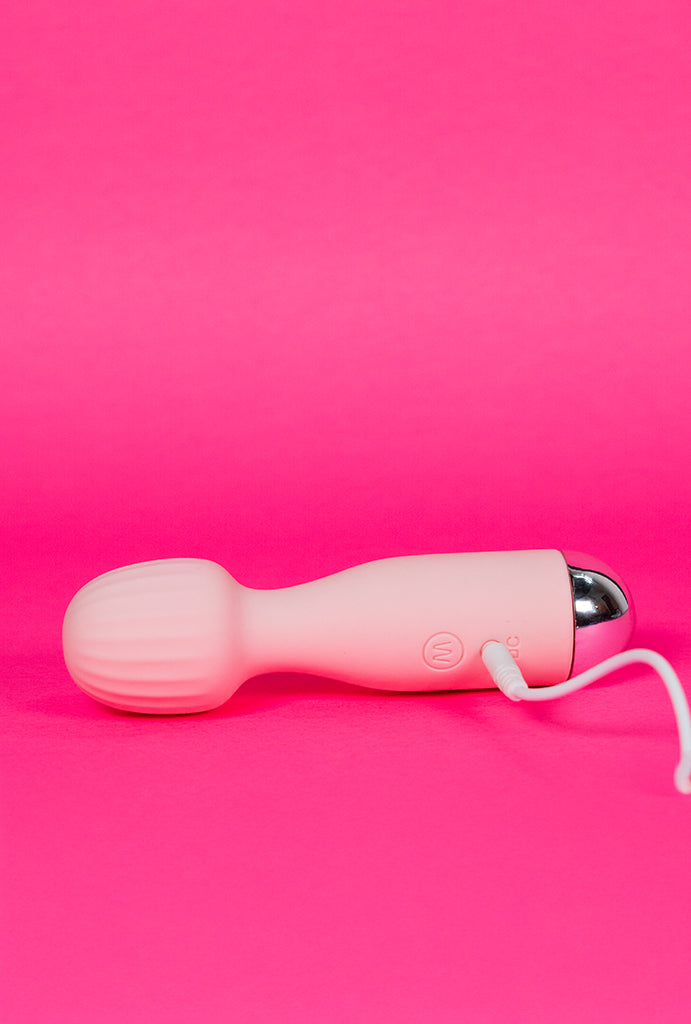 Vibrador Varinha Magica MINA recarregável