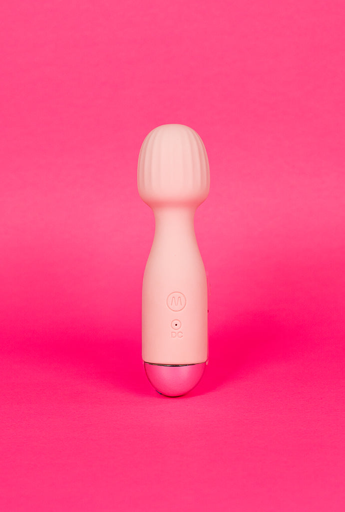 Vibrador Varinha Magica MINA recarregável